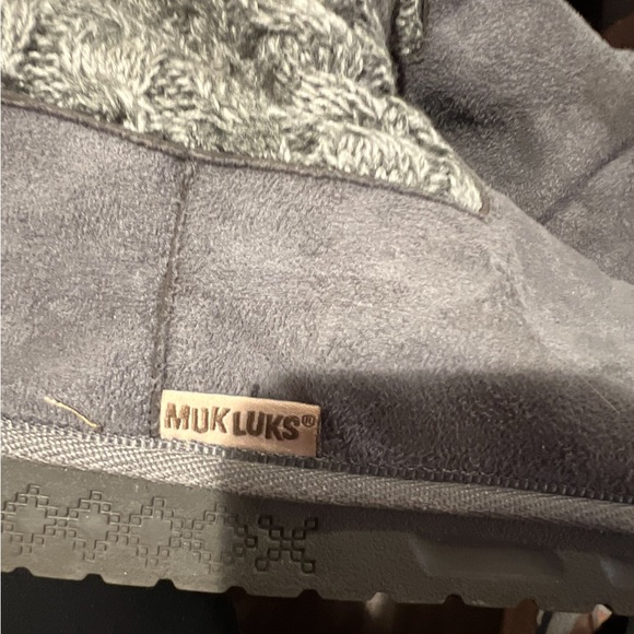 Woman’s muk luks size 10 boots - Picture 5 of 7